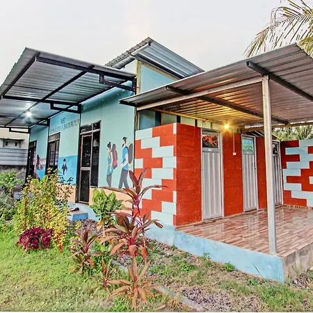 Oyo 93121 Abi Bungalow & Hostel